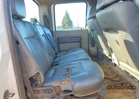 2011 Ford F350 Super Duty z USA, uszkodzony, nr VIN 1FT8W3B61BEC41365